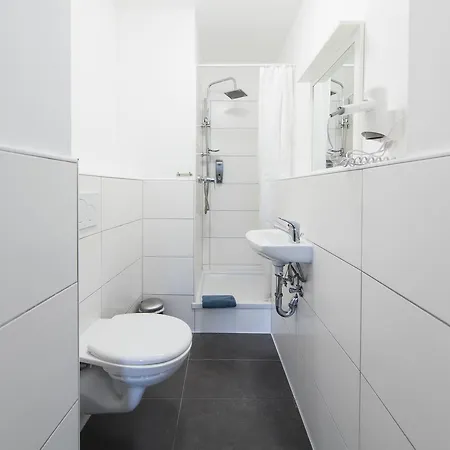 بيرولينا هاوس 3* دوسلدورف